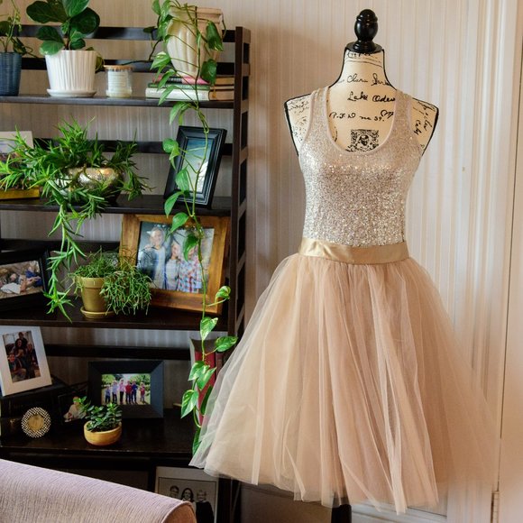 Gorgeous Tulle Skirt by Space 46 - Picture 1 of 8